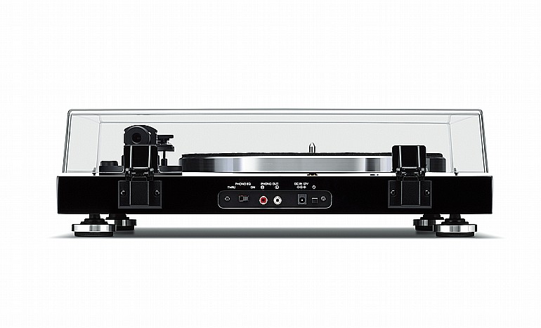 ������ Yamaha TT-S303 �����