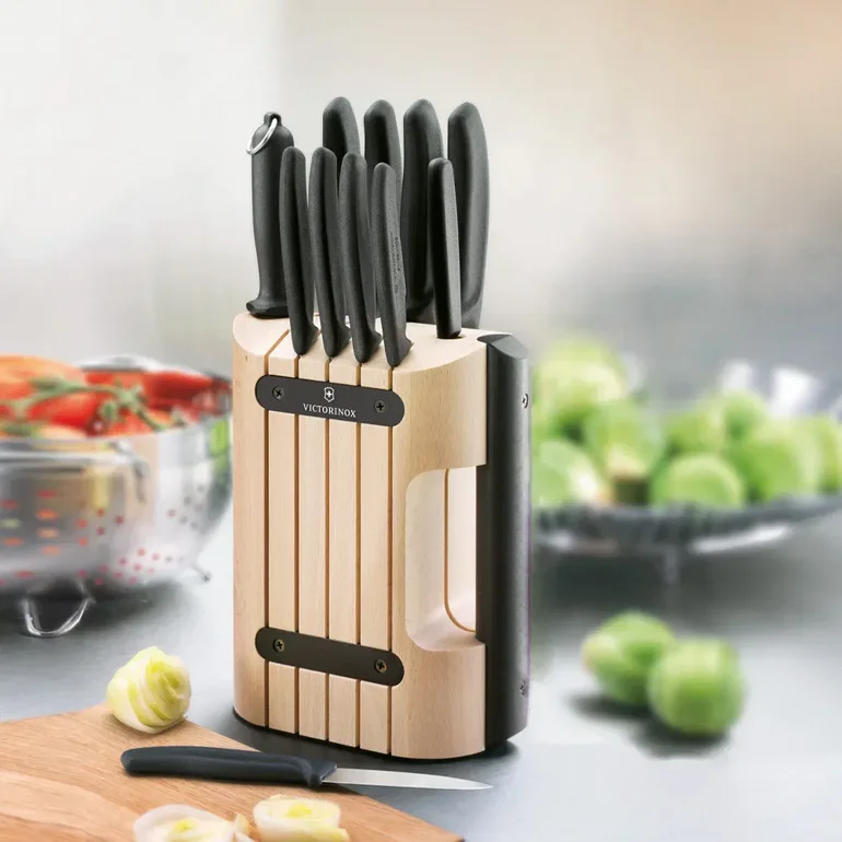 �� 11 ����� Swiss Classic Cutlery Block ���� 6.7153.11 ����������� | VICTORINOX 