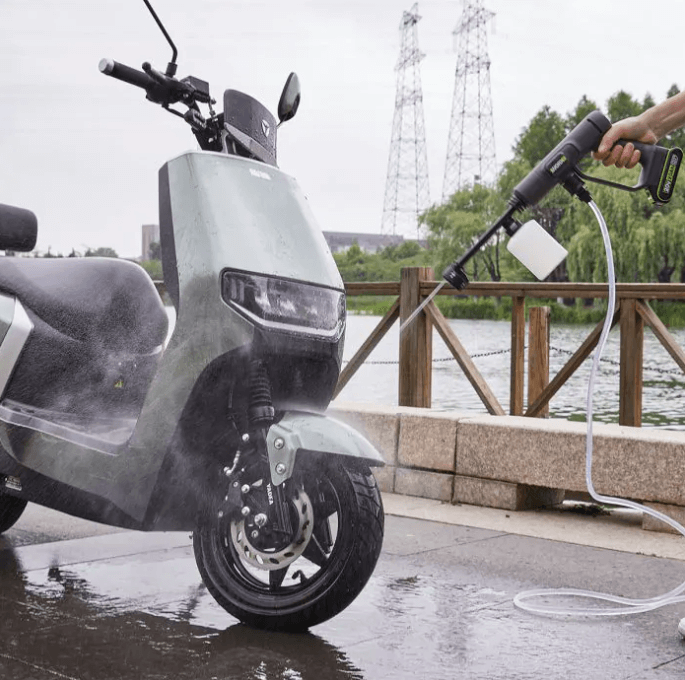 ������ ����� ����� ���� Worx WU623.9 