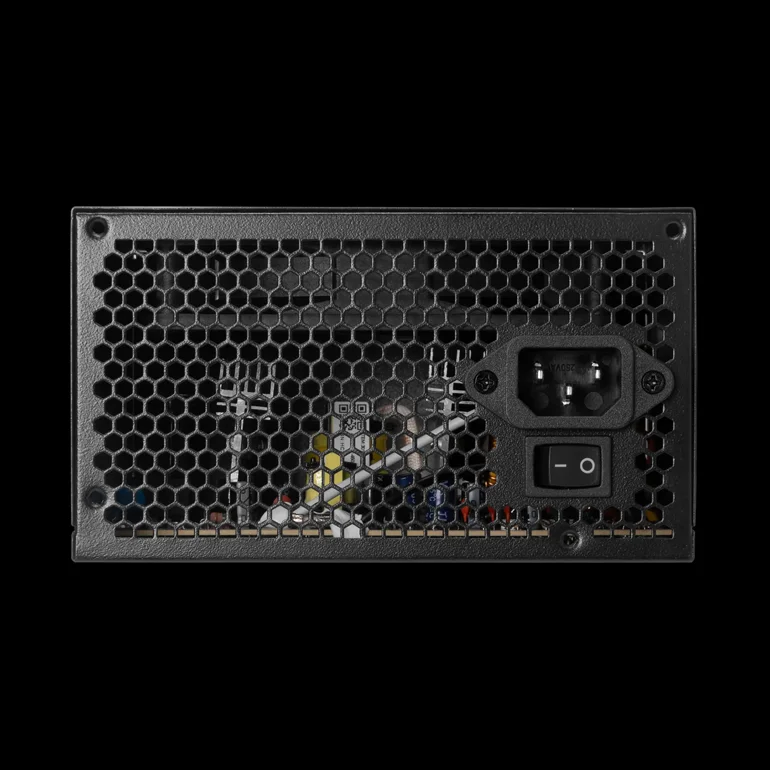 ��� �� ����� ����   Gamdias AURA GP550 - 550W 