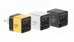 ���� Miracase MWC65RC Retractable Cable Wall Charger.