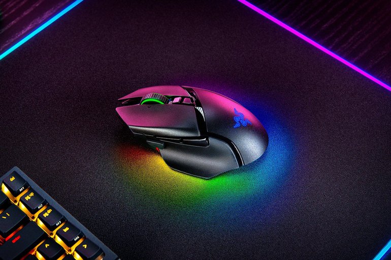 ����� ������� ������� Razer Basilisk V3 PRO �����