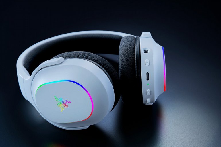 ������� Razer Barracuda X Chroma | �����