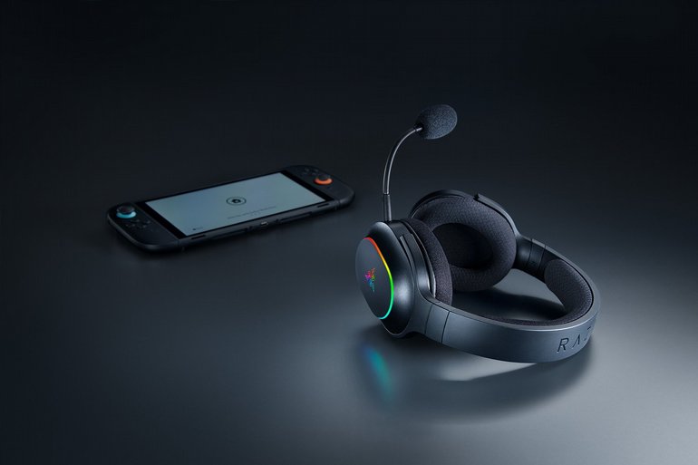 ������� Razer Barracuda X Chroma | �����