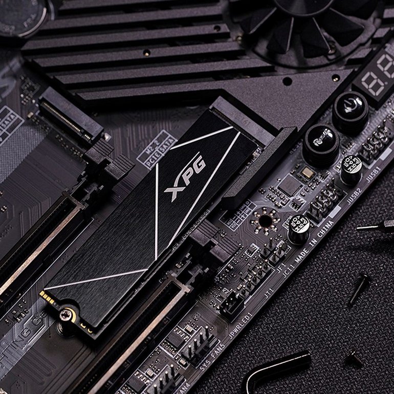 SSD ����� XPG  - GAMMIX S70 BLADE M.2 - 7400MBs - 4TB